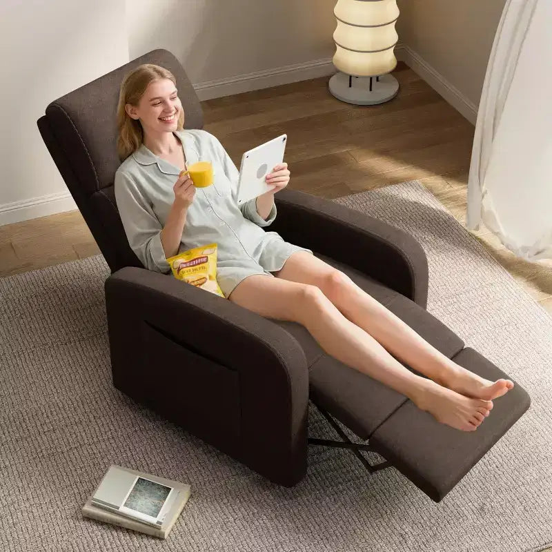 Fauteuil inclinable adulte confortable - Manuel, réglable, avec haut dossier, accoudoirs larges et poche latérale pour salon et cinéma maison