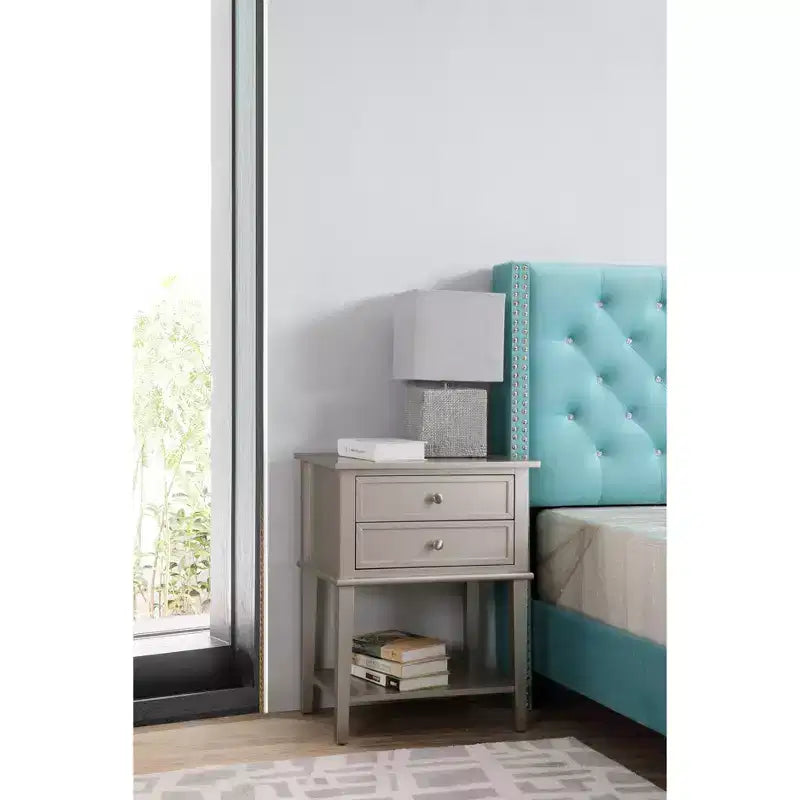 Table de chevet à 2 tiroirs (71,12 cm H x 55,88 cm L x 40,64 cm P)